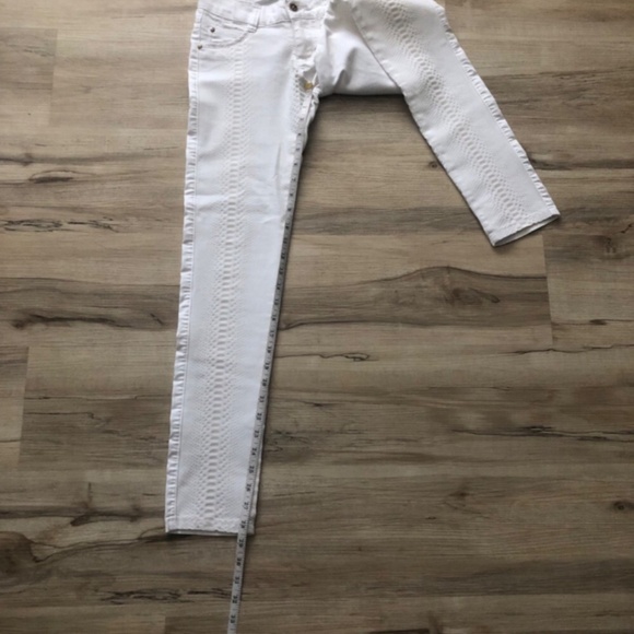 Snakeskin Front White Stretchy Skinny Jeans with Gold Details - Picture 10 of 10